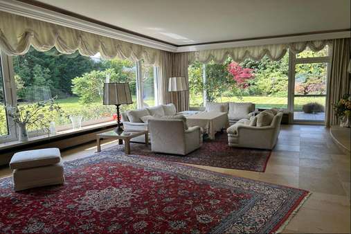 Wohnzimmer - Einfamilienhaus in 55543 Bad Kreuznach mit 381m² kaufen