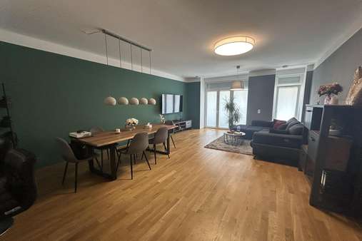 Ess- und Wohnbereich Ess- und Wohnbereich - Erdgeschosswohnung in 55543 Bad Kreuznach mit 96m² kaufen