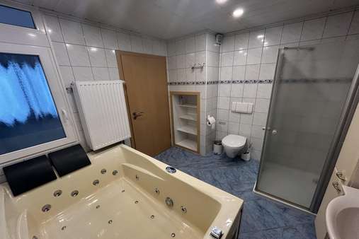 Bad Bad - Einfamilienhaus in 55595 Winterburg mit 169m² kaufen