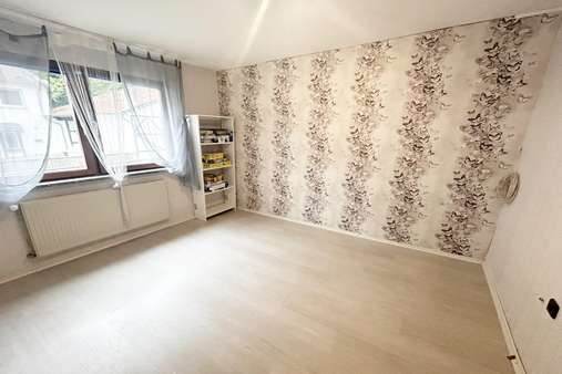 Zimmer Zimmer - Einfamilienhaus in 55595 Winterburg mit 169m² kaufen