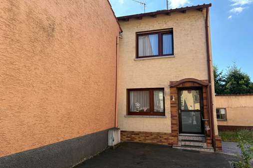 Vorderansicht Vorderansicht - Einfamilienhaus in 55411 Bingen mit 67m² kaufen