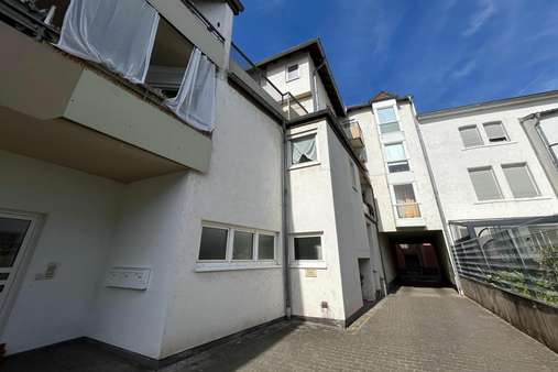 Rückansicht - Etagenwohnung in 55543 Bad Kreuznach mit 90m² kaufen