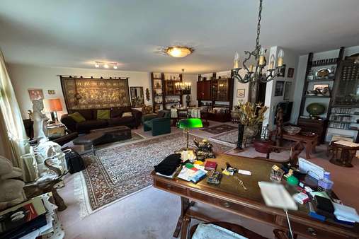 Wohnzimmer - Etagenwohnung in 55543 Bad Kreuznach mit 90m² kaufen