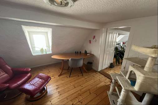 Zimmer Dachgeschoss - Einfamilienhaus in 55599 Gau-Bickelheim mit 107m² kaufen