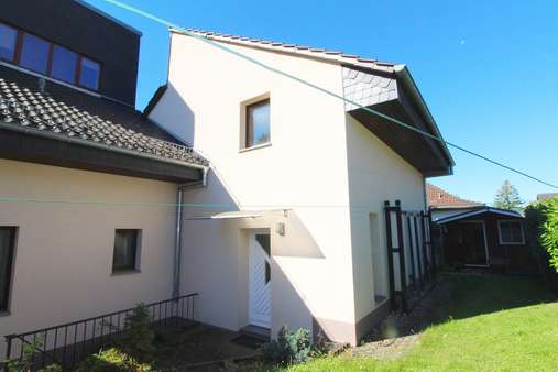 Seitenansicht - Zweifamilienhaus in 55442 Stromberg mit 209m² kaufen