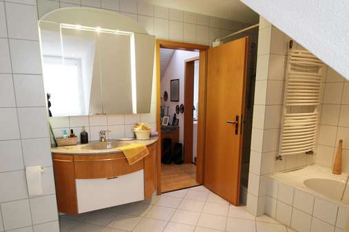 Bad - Maisonette-Wohnung in 55271 Stadecken-Elsheim mit 140m² kaufen