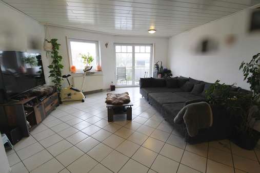 Wohnzimmer - Etagenwohnung in 67550 Worms mit 62m² kaufen