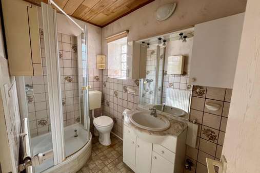 Badezimmer - Reihenendhaus in 55411 Bingen mit 70m² kaufen