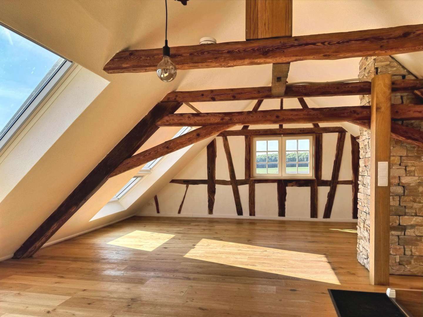 Wohnen DG - Einfamilienhaus in 55483 Dickenschied mit 197m² kaufen