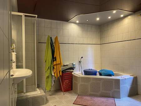 Bad OG - Einfamilienhaus in 55430 Oberwesel mit 125m² kaufen
