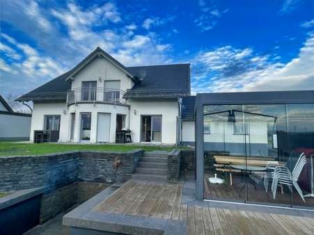Einfamilienhaus in 55469 Riegenroth mit 185m² kaufen