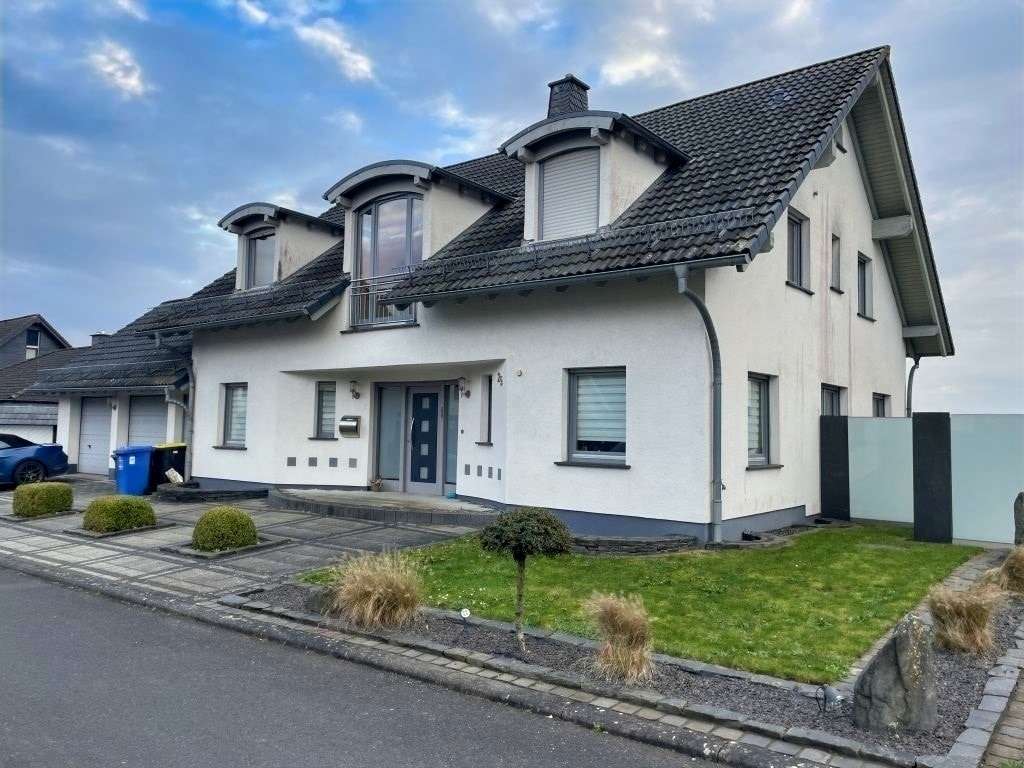 Einfamilienhaus in 55469 Riegenroth mit 185m² kaufen