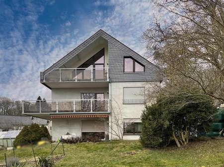 Seitenansicht Seitenansicht - Mehrfamilienhaus in 56291 Leiningen mit 426m² kaufen