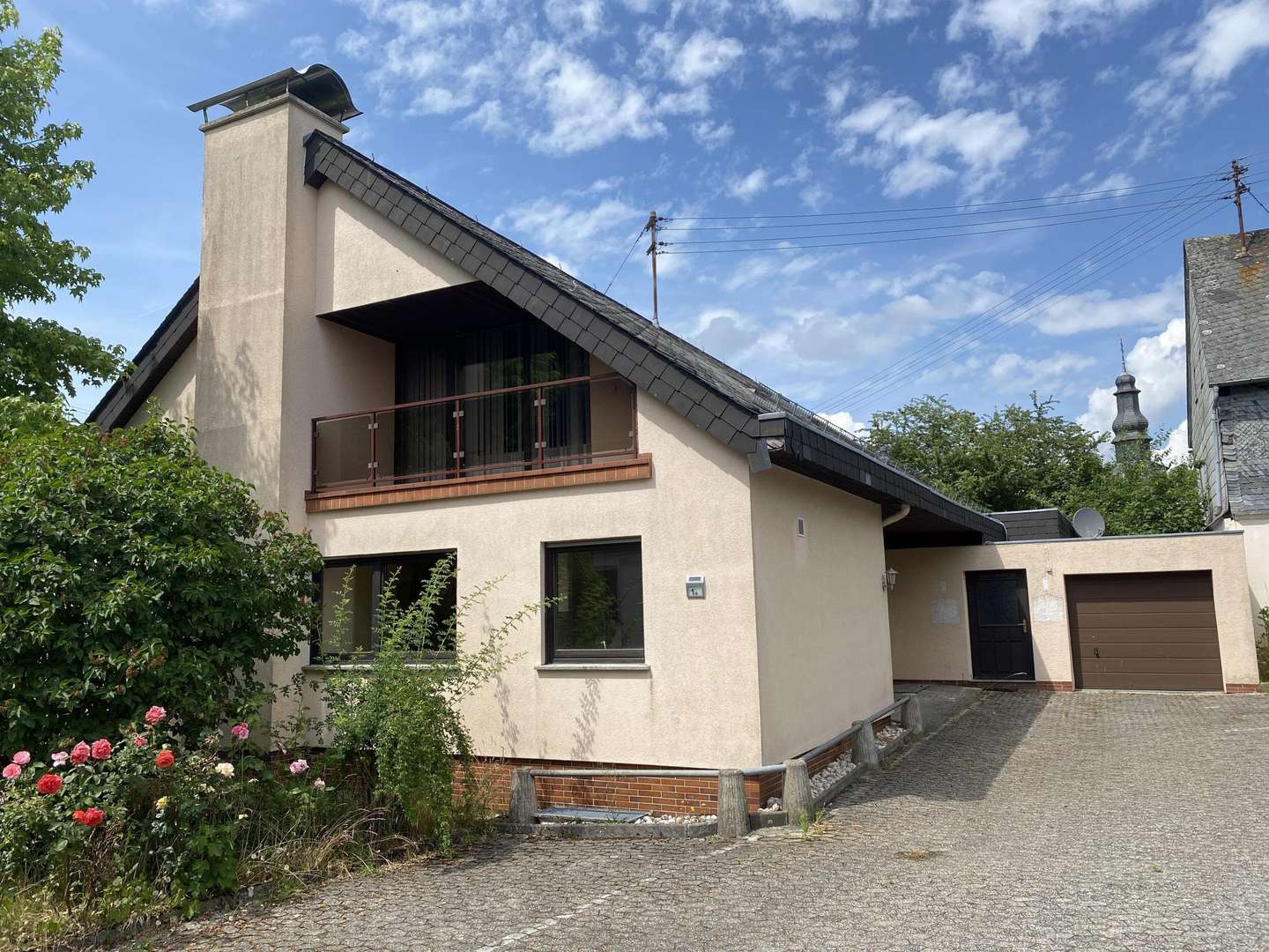 Außenansicht Wohnhaus - Einfamilienhaus in 56290 Beltheim mit 190m² kaufen