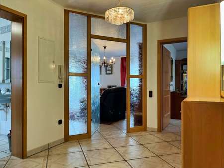 Flur Eingang zum Wohnzimmer - Erdgeschosswohnung in 56154 Boppard mit 103m² kaufen