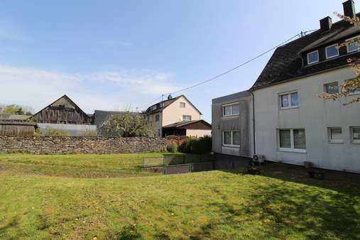 Ansicht Rückseite - Mehrfamilienhaus in 55758 Kempfeld mit 153m² kaufen