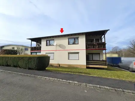 Große Eigentumswohnung im Landhausstil