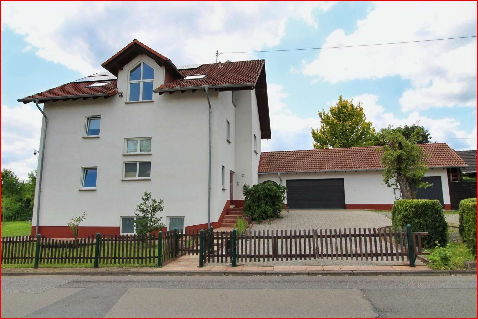 Außenansicht - Zweifamilienhaus in 55765 Birkenfeld mit 285m² kaufen
