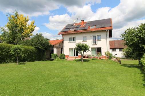 Rückansicht - Zweifamilienhaus in 55765 Birkenfeld mit 285m² kaufen