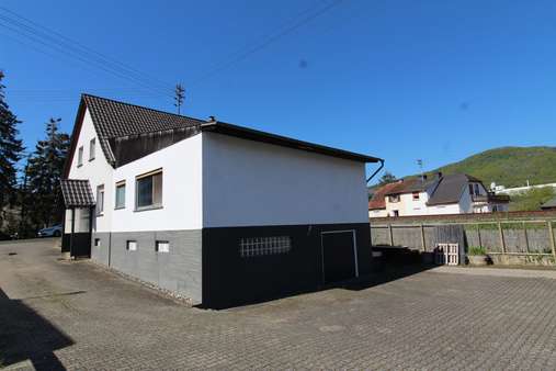 Außenansicht - Einfamilienhaus in 55743 Idar-Oberstein mit 150m² kaufen
