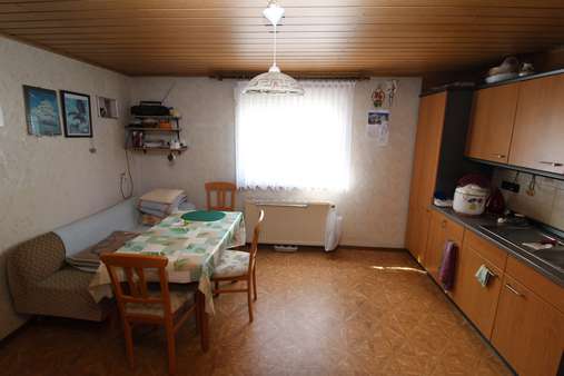 Küche mit Sitzecke Küche mit Sitzecke - Einfamilienhaus in 55758 Niederwörresbach mit 130m² kaufen