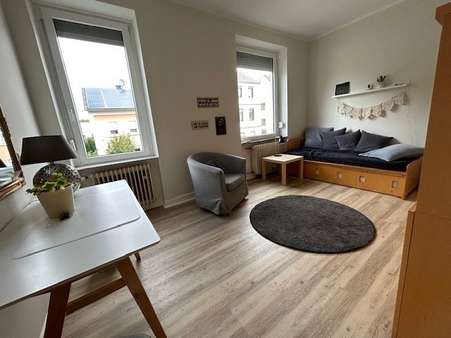 Zimmer - Reihenmittelhaus in 56076 Koblenz mit 205m² kaufen