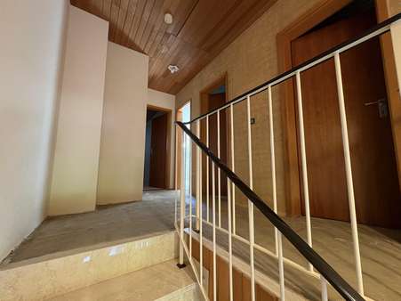 Treppenhaus Treppenhaus - Einfamilienhaus in 56077 Koblenz mit 124m² kaufen
