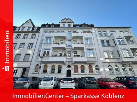 Charmante Etagenwohnung in elegantem Wohnhaus