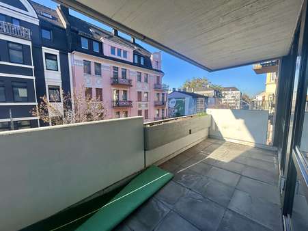 Balkon - Etagenwohnung in 56068 Koblenz mit 95m² kaufen