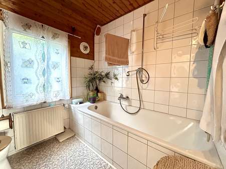 Badezimmer - Einfamilienhaus in 56076 Koblenz mit 122m² kaufen