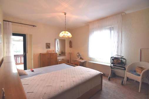 Schlafzimmer Schlafzimmer - Einfamilienhaus in 56220 Urmitz mit 140m² kaufen
