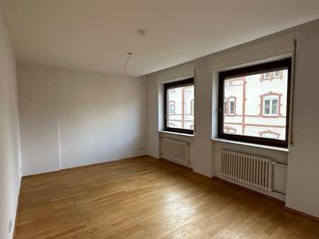 Erdgeschoss Schlafzimmer - Mehrfamilienhaus in 56112 Lahnstein mit 312m² als Kapitalanlage kaufen