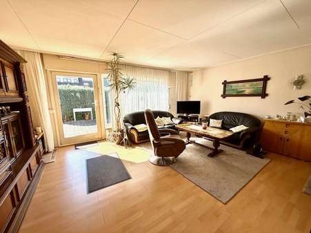 Wohnzimmer - Einfamilienhaus in 56179 Niederwerth mit 150m² kaufen