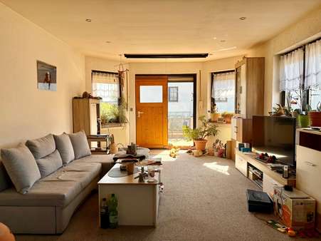 Wohnzimmer - Einfamilienhaus in 56170 Bendorf mit 152m² kaufen