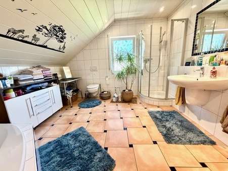Badezimmer - Einfamilienhaus in 56323 Waldesch mit 130m² kaufen