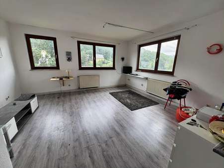 Zimmer Zimmer - Zweifamilienhaus in 56077 Koblenz mit 160m² kaufen