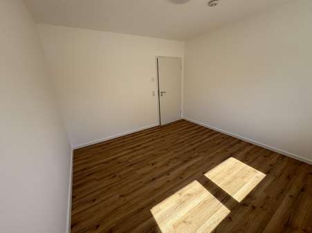 Schlafzimmer - Souterrain-Wohnung in 56179 Niederwerth mit 52m² kaufen