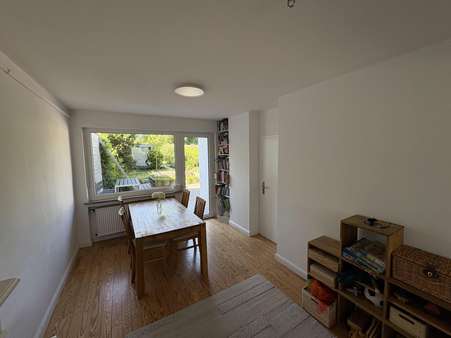 Wohn-/Esszimmer - Reihenmittelhaus in 56626 Andernach mit 135m² kaufen