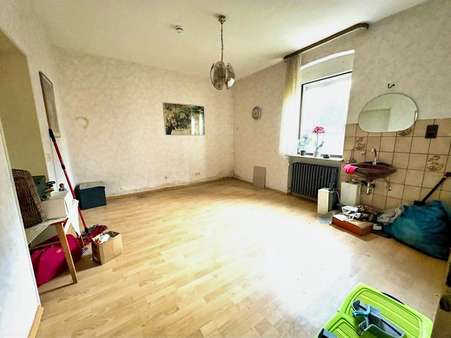 Zimmer Erdgeschoss Zimmer Erdgeschoss - Einfamilienhaus in 56070 Koblenz mit 120m² kaufen