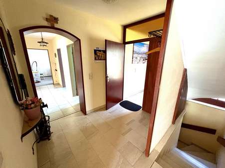 Zweifamilienhaus in 56072 Koblenz mit 195m² kaufen