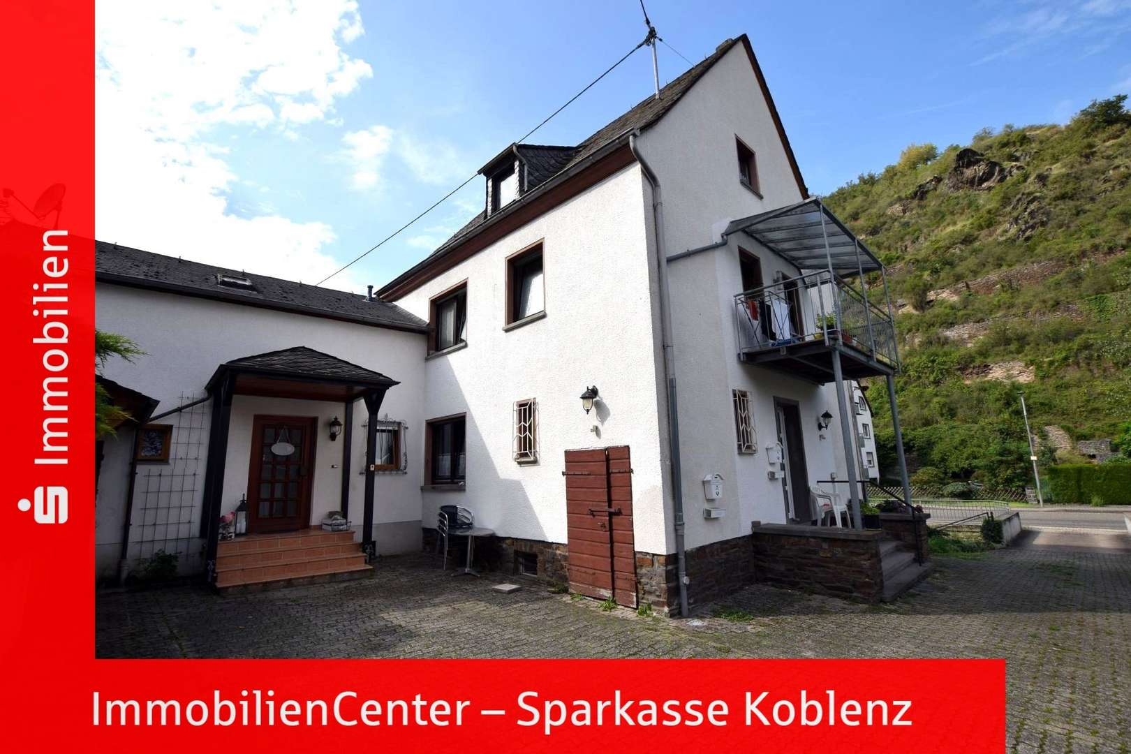 Hofansicht - Zweifamilienhaus in 56330 Kobern-Gondorf mit 164m² kaufen