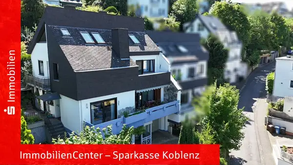 Großzügiges Wohnhaus mit Rheinblick