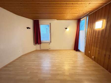 Zimmer - Appartementhaus in 56179 Niederwerth mit 410m² als Kapitalanlage kaufen