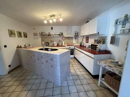 Küche - Landhaus in 56330 Kobern-Gondorf mit 267m² kaufen