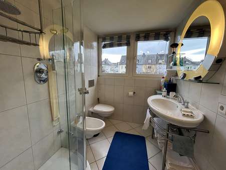 Badezimmer - Einfamilienhaus in 56073 Koblenz mit 171m² kaufen