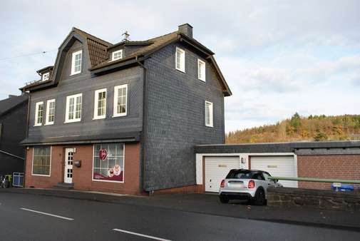 null - Mehrfamilienhaus in 57518 Alsdorf mit 139m² kaufen