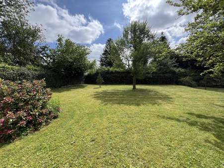 Gartenansicht - Einfamilienhaus in 57610 Altenkirchen mit 160m² kaufen