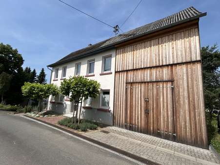 Straßenansicht Straßenansicht - Einfamilienhaus in 57636 Sörth mit 103m² kaufen