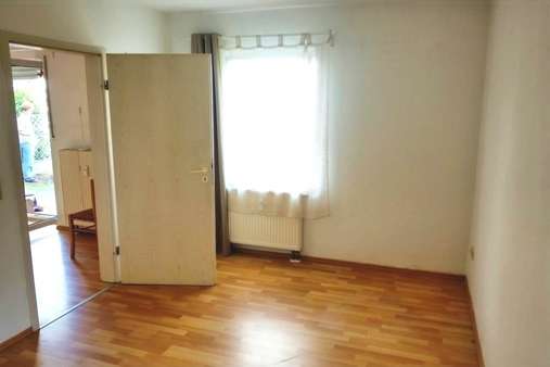 Schlafzimmer - Erdgeschosswohnung in 56410 Montabaur mit 43m² kaufen