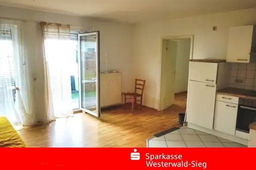 2-ZIMMER-ERDGESCHOSSWOHNUNG MIT TERRASSE!!! – Inklusive Einbauküche und TG-Stellplatz!